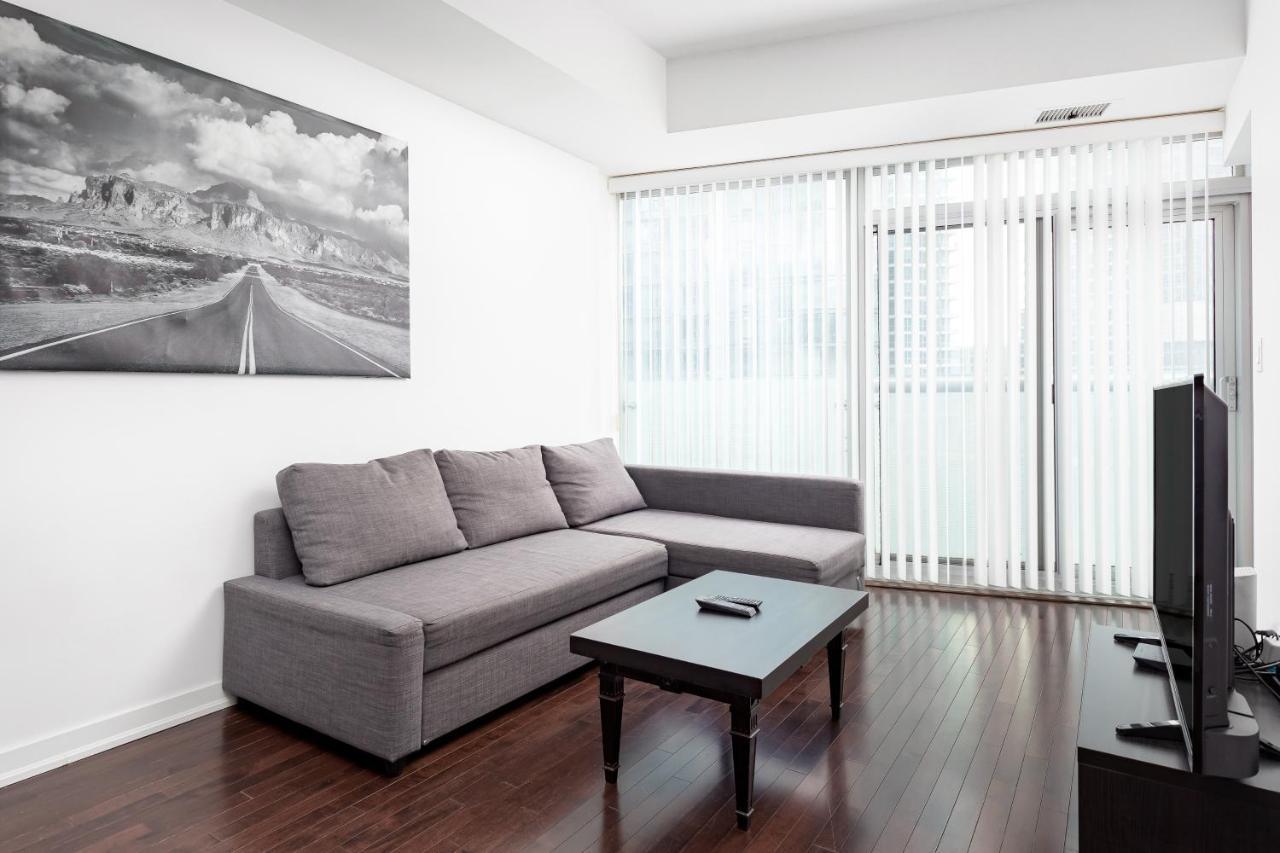 Across From The Cn Tower, Metro Toronto Convention Centre And Rogers Centre In Downtown Toronto Core Apartamento Exterior foto
