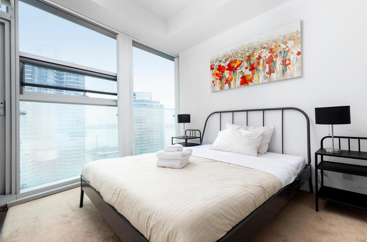 Across From The Cn Tower, Metro Toronto Convention Centre And Rogers Centre In Downtown Toronto Core Apartamento Exterior foto