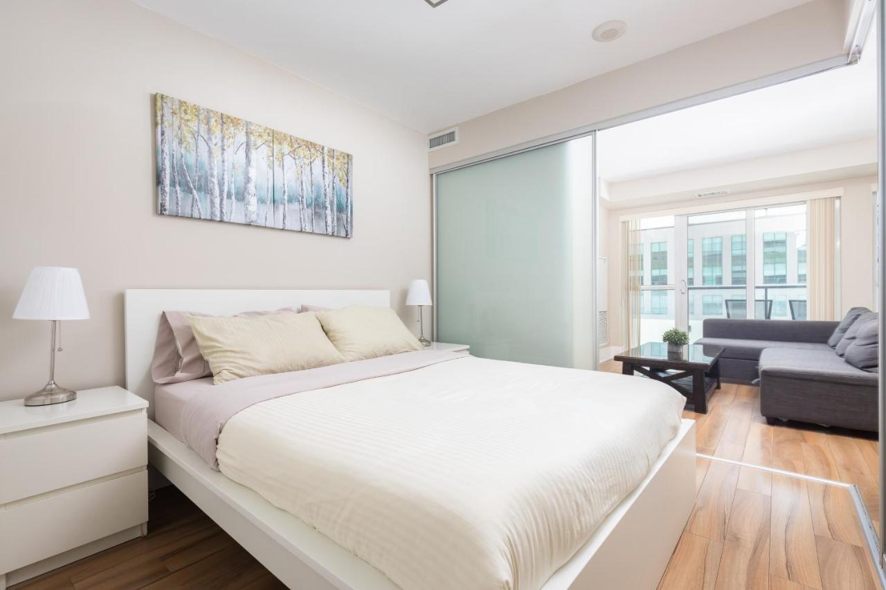 Across From The Cn Tower, Metro Toronto Convention Centre And Rogers Centre In Downtown Toronto Core Apartamento Exterior foto